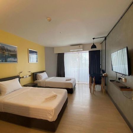 Dluxx Thammasat Hotel Pathum Thani Luaran gambar