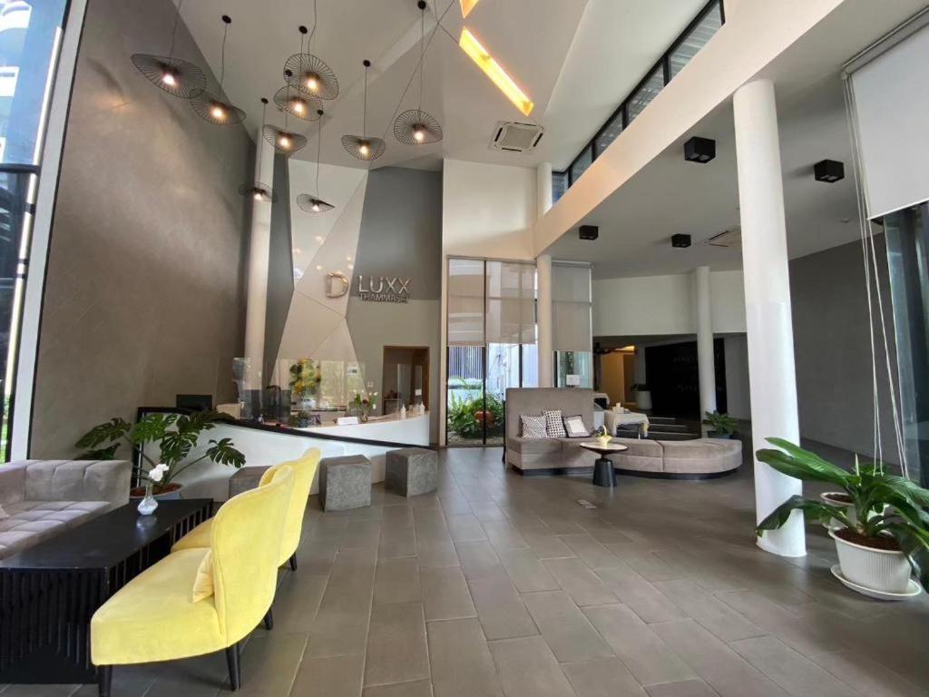 Dluxx Thammasat Hotel Pathum Thani Luaran gambar