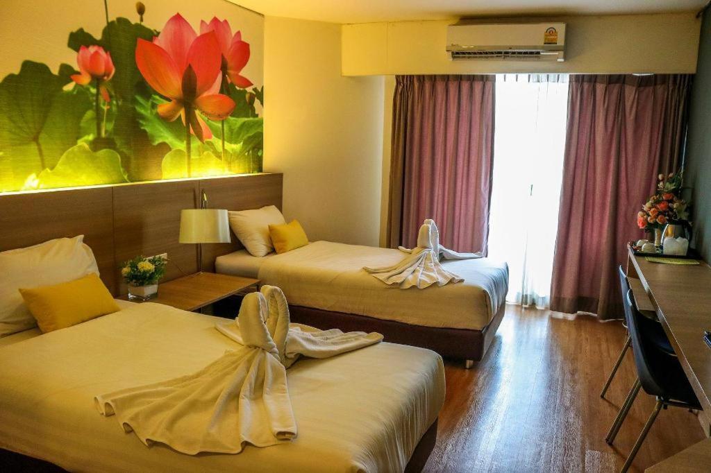 Dluxx Thammasat Hotel Pathum Thani Luaran gambar