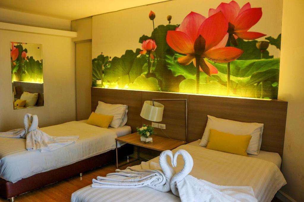 Dluxx Thammasat Hotel Pathum Thani Luaran gambar
