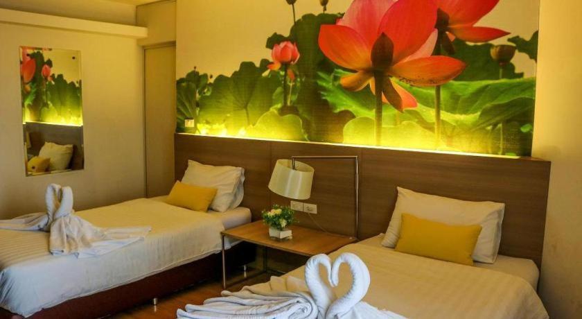 Dluxx Thammasat Hotel Pathum Thani Luaran gambar