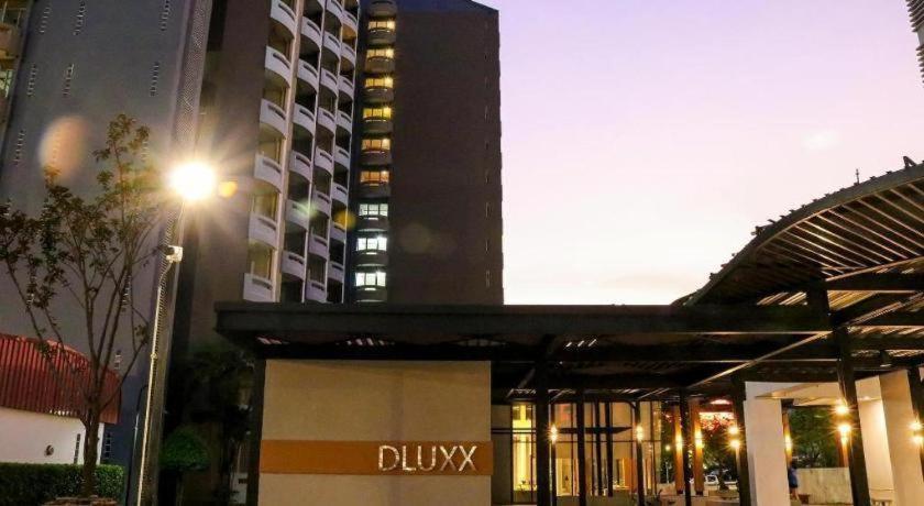 Dluxx Thammasat Hotel Pathum Thani Luaran gambar